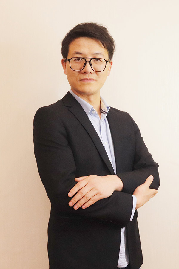 汉台李林科 本科学历,毕业于西安石油大学